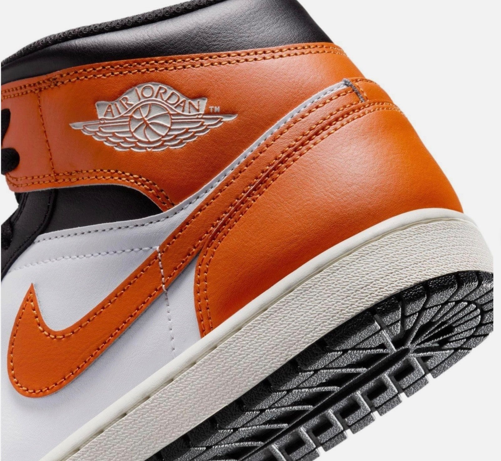 Size 10 - Men's Nike Air Jordan 1 Mid Black Toe Starfish DQ8426-801