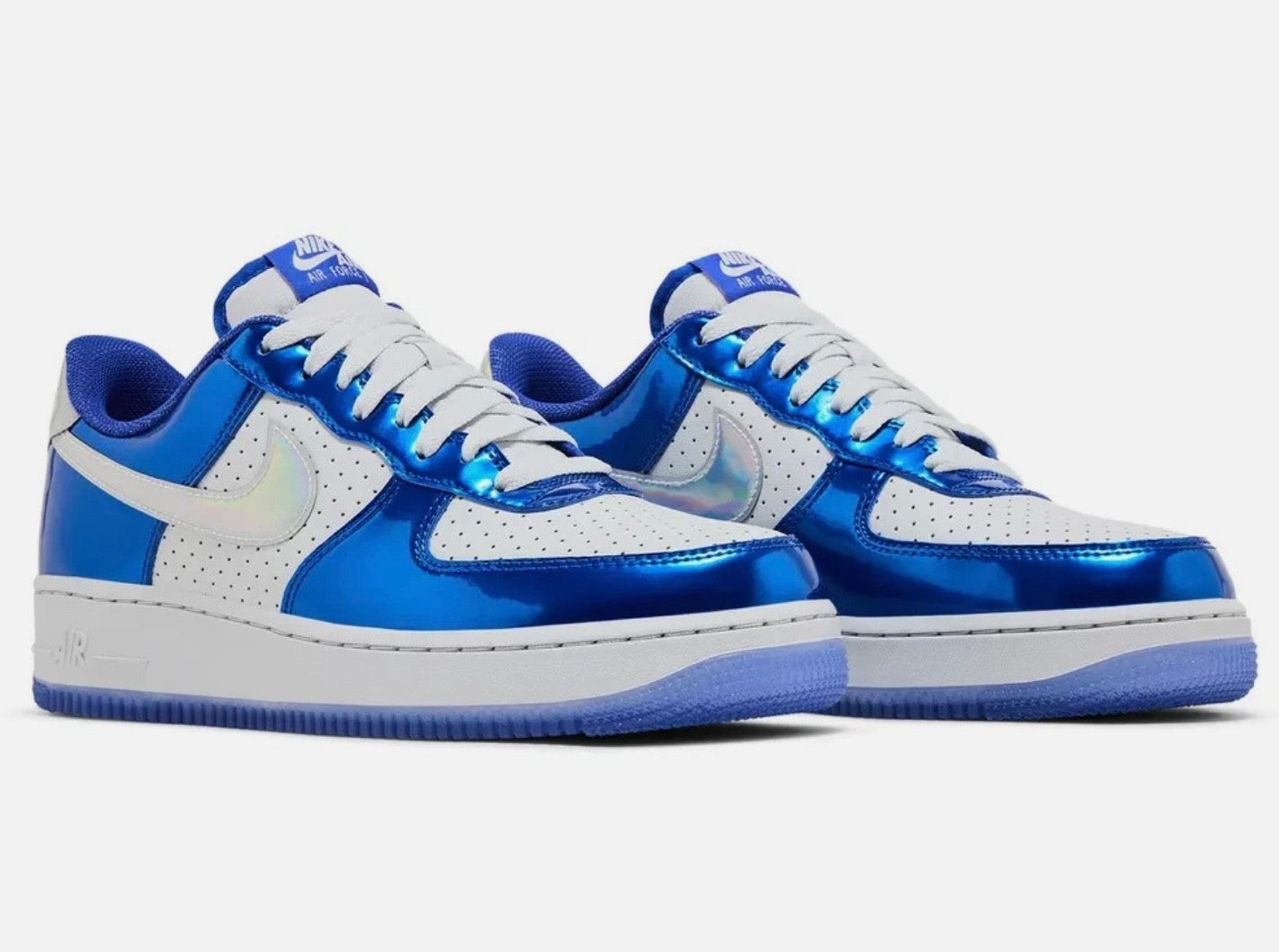 Size 10 - Men's Nike Air Force 1 '07 LV8 Light Blue Photon Dust HV5751-435